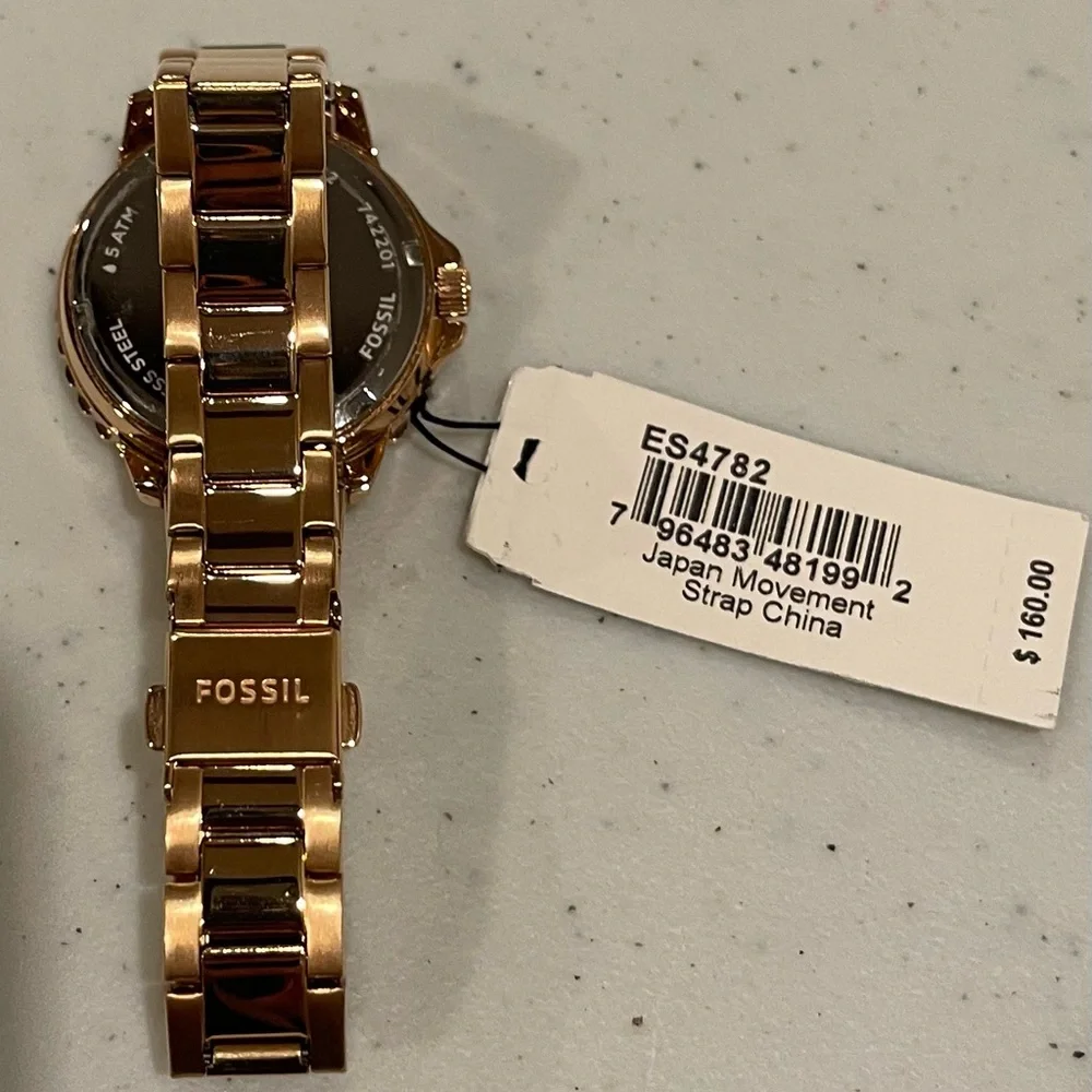 Women's Fossil Izzy Rose Gold-Tone Bracelet Watch 35mm - Picture 2 of 3